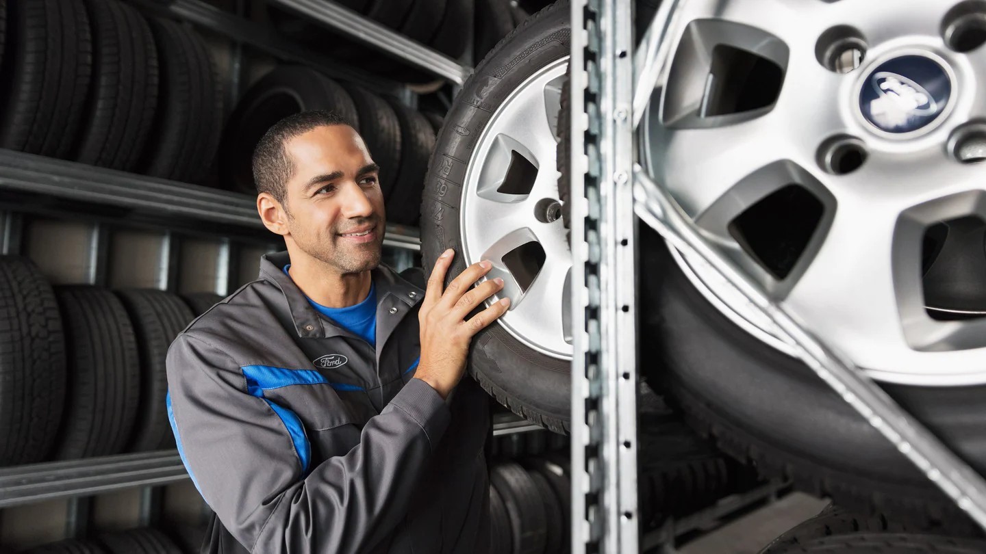 SOSTITUZIONE PNEUMATICI