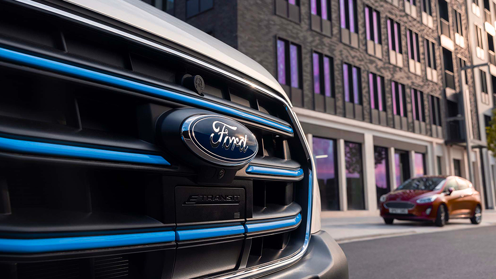 Con il Noleggio Ford Business Partner sei libero di: 