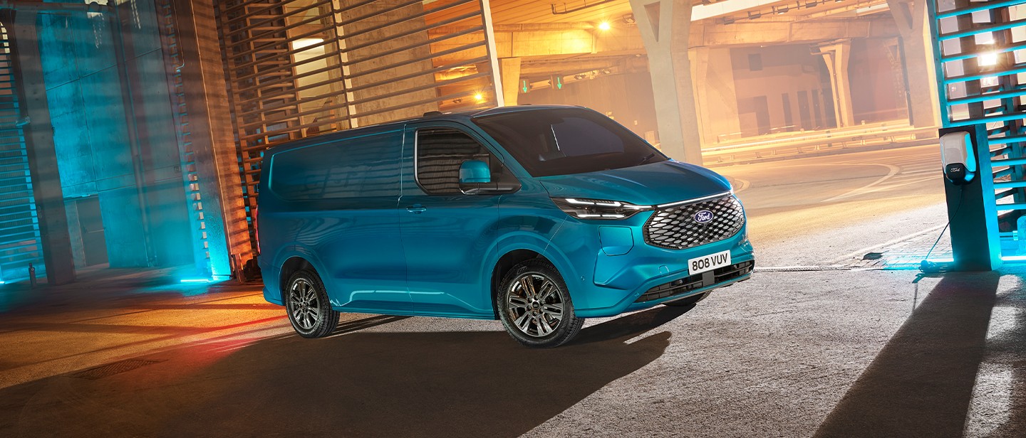 Nuovo E-Transit Custom