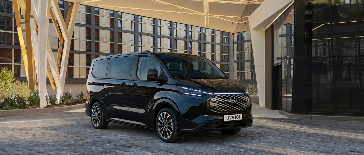 Nuovo E-Tourneo Custom